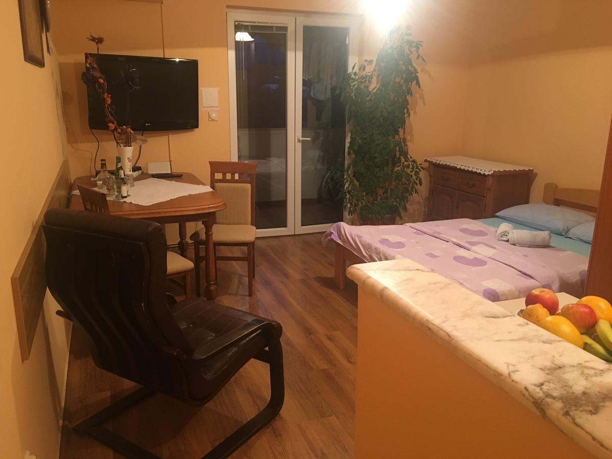 Ana Appartement Tivat Buitenkant foto